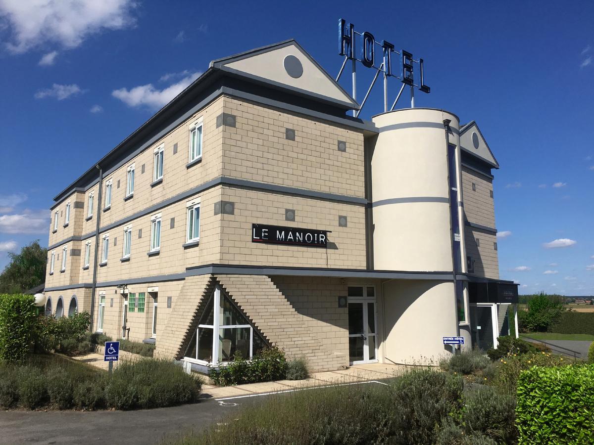 Le Manoir Hotel Orchies Eksteriør billede